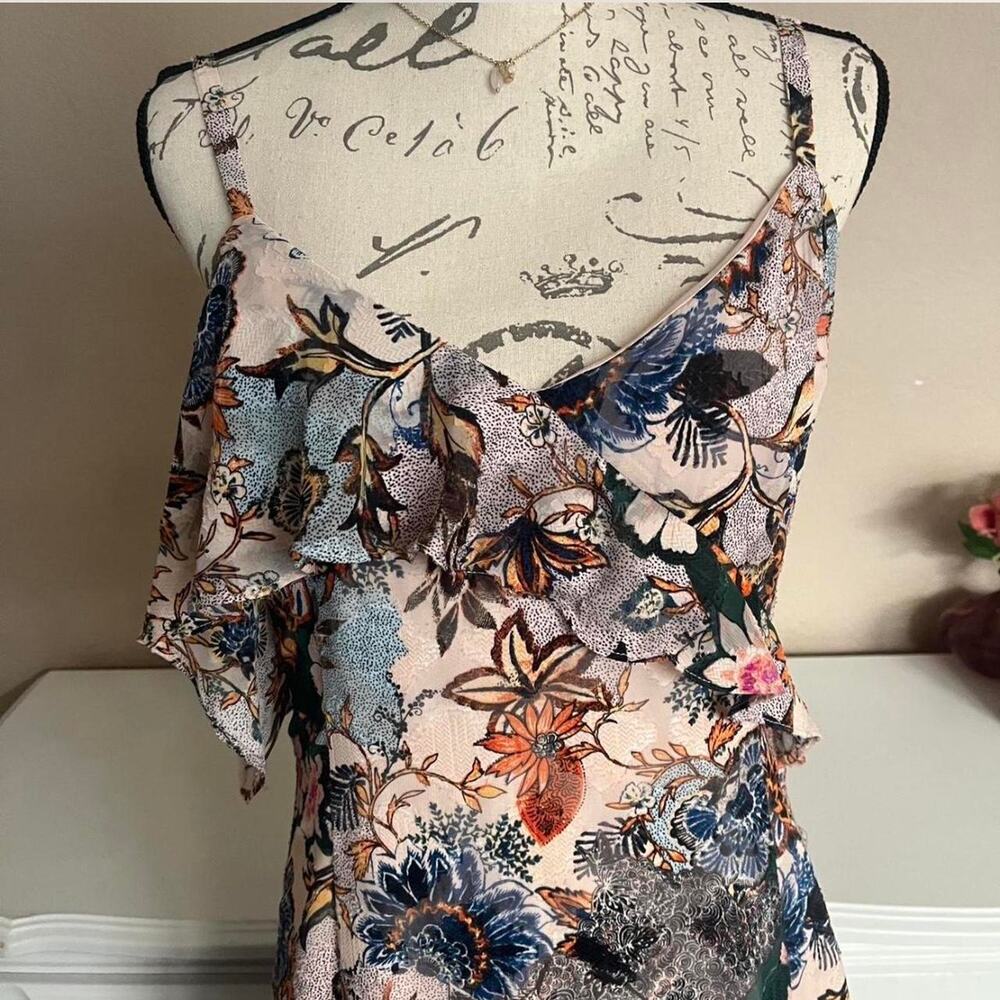Floral maxi dress with ruffle